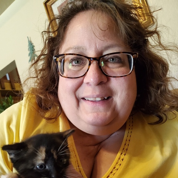 Meet your Posher, Kristin - Picture 1 of 1